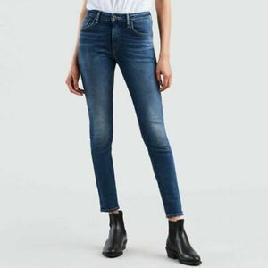 Levi’s 721 High Rise Skinny West Coast Blues